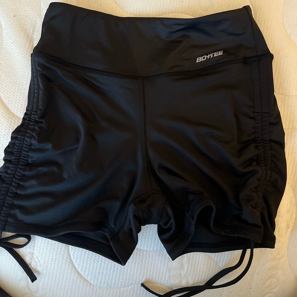 Bo+tee gym shorts with side ties